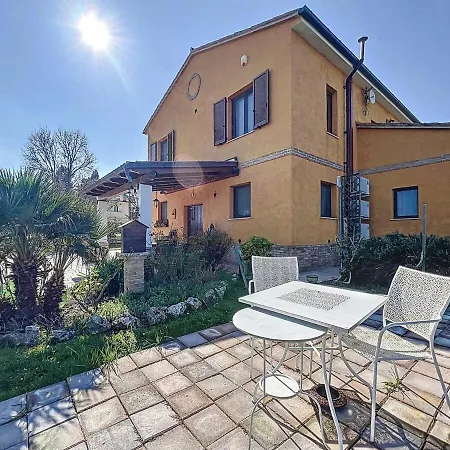 Holiday home Il Sentiero Del Poeta -